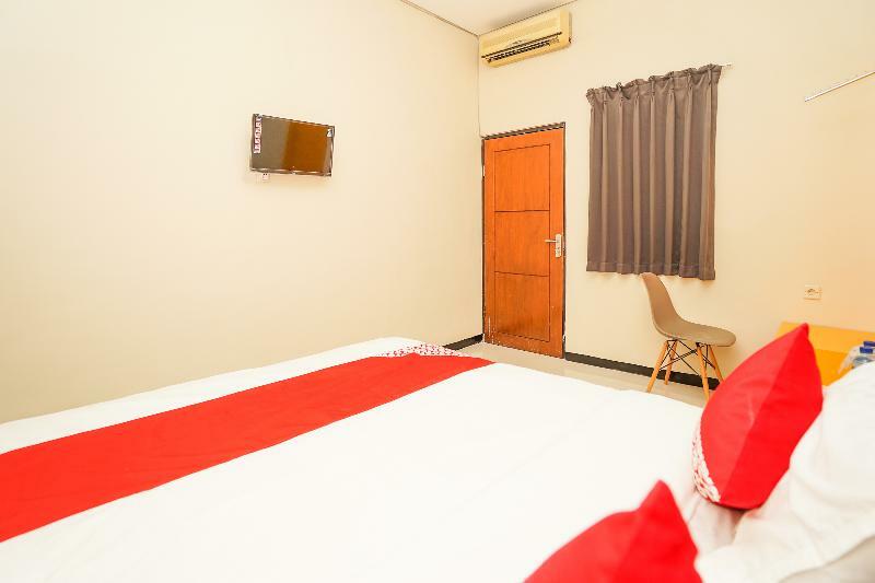 Reddoorz At Osuko Residence Sukomanunggal Jaya Surabaya Exterior photo